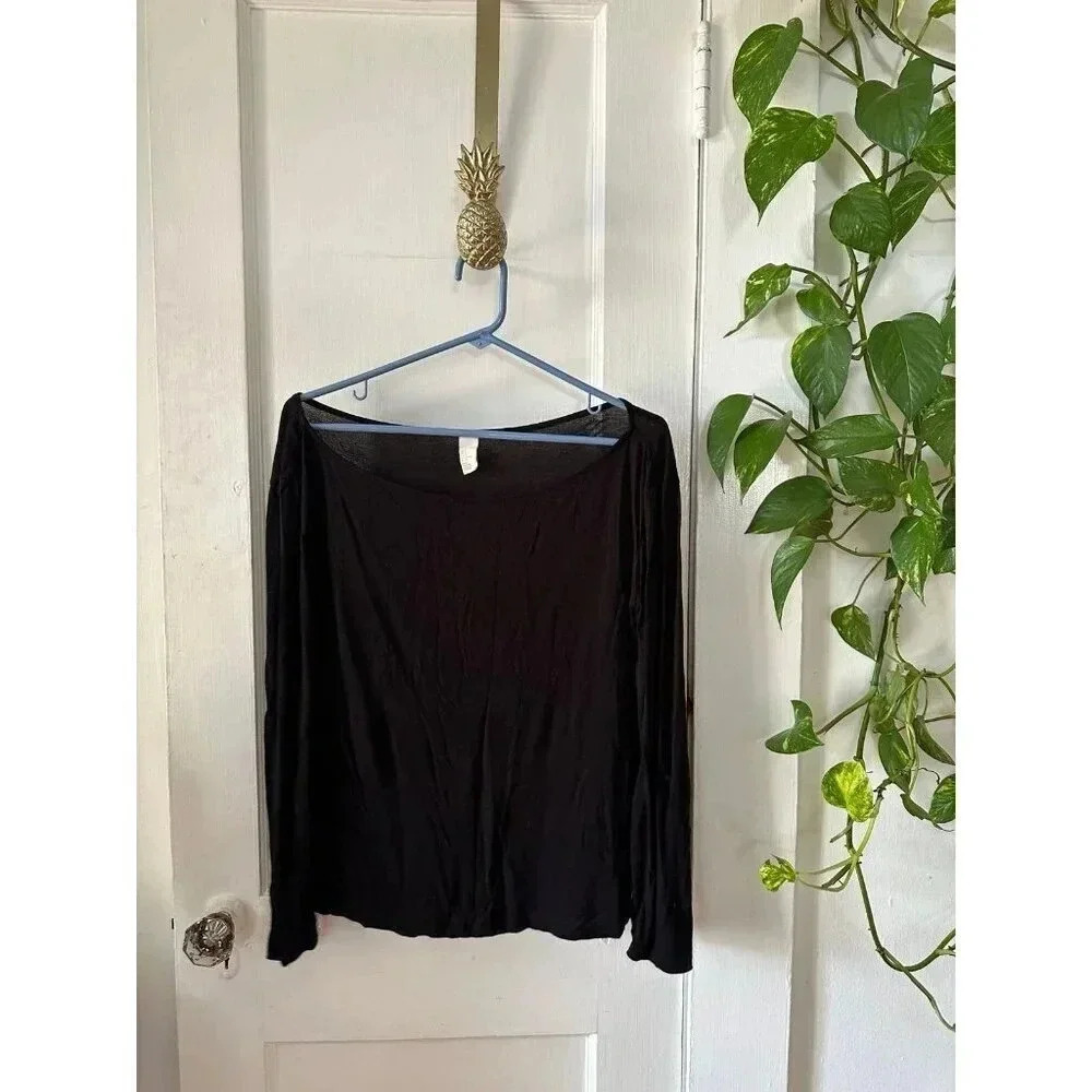 H&M Women’s size small black long sleeve Top